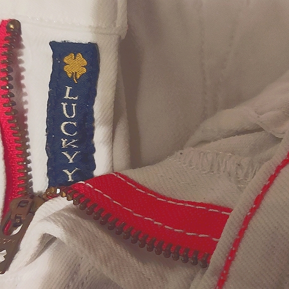 LUCKY BRAND JEANS!! SUPER CUTE!! White denim.. gorgeous jeans!! No flaws!! - Picture 6 of 6